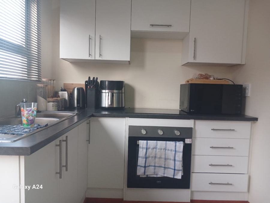2 Bedroom Property for Sale in Graceland Eastern Cape